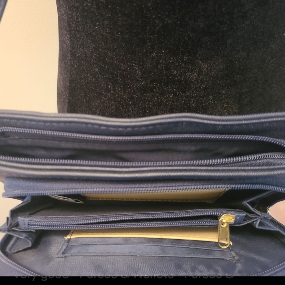 Small Purse - Picture 2 of 2